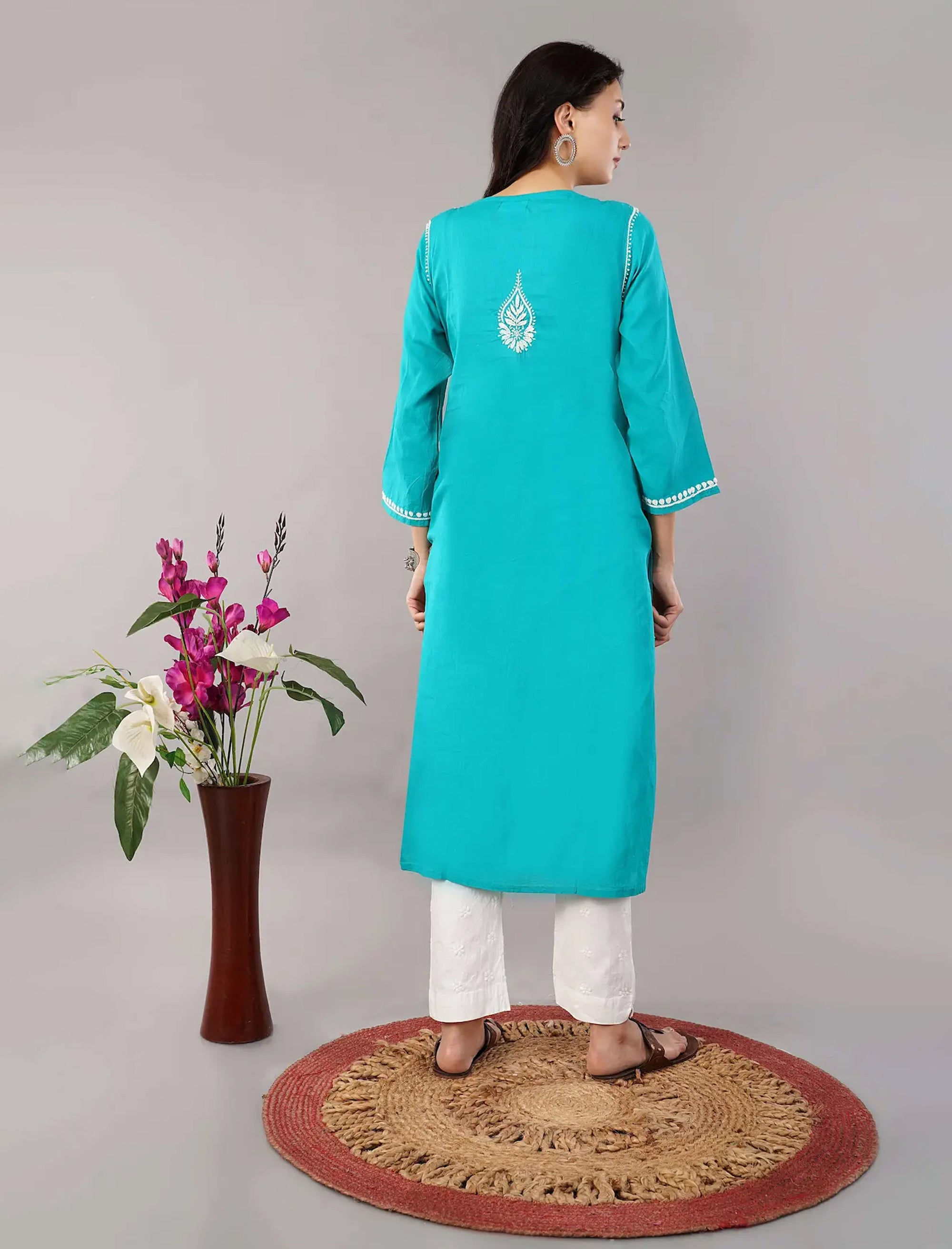 Aasma Chikankari Kurta