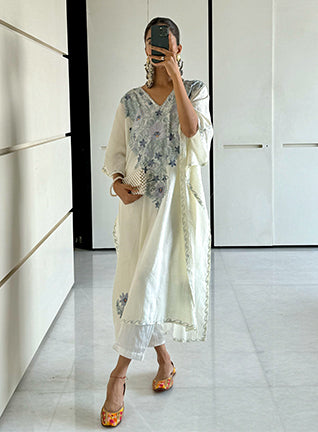 Pearl White Aari Embroidered Kashmiri Kaftan- Short